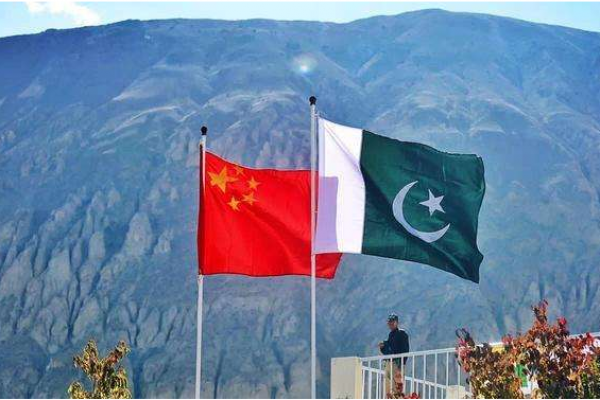 65年印巴戰爭,印度全面進攻巴鐵,毛主席下最後通牒:給印度3天 65年印巴戰爭,印度全面進攻巴鐵,毛主席下最後通牒:給印度3天