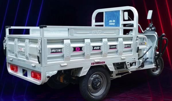 2款載重王電動三輪車來了，皮實耐用力氣大，一次能拉1800斤