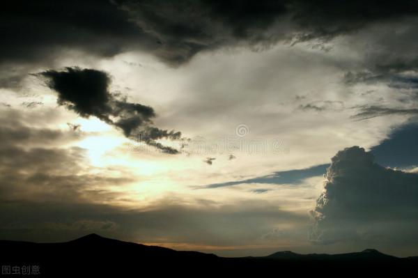 男人,自己的老婆不在身邊時,你得知道自律,免得陷入別人的圈套 男人,自己的老婆不在身邊時,你得知道自律,免得陷入別人的圈套