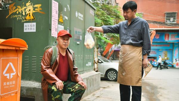 《亞洲舞王》果然拍成電影，尼古拉斯·趙四成主角，劉小光這次行