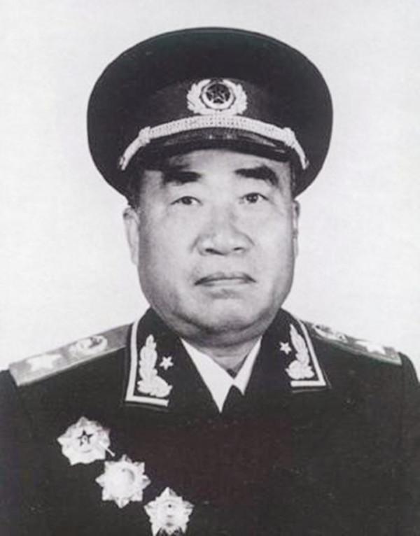 劉復之：鄧小平的秘書，1983年任公安部部長，享年96歲