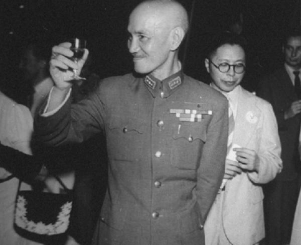 1931年顧順章叛變後,如果沒有錢壯飛,會危及我黨哪些大人物? 1931年顧順章叛變後,如果沒有錢壯飛,會危及我黨哪些大人物?