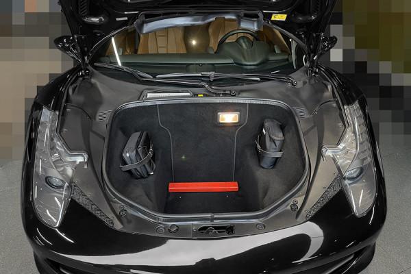 開了6年的法拉利458四次易主還敢說原版原漆?檢測師:這回是真的 開了6年的法拉利458四次易主還敢說原版原漆?檢測師:這回是真的