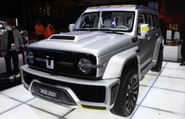 遲遲不交車，3000名賽博坦克300車主聯合發聲明