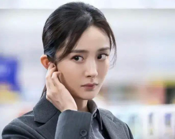 央視高調預熱，郭京飛“諜戰”大劇定檔，女主才貌不凡，收視穩賺