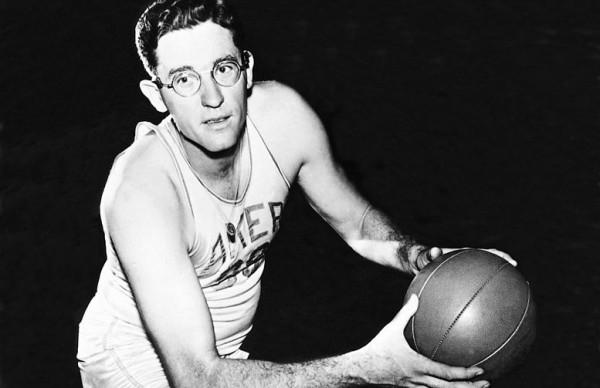 NBA76大巨星之喬治-麥肯 NBA76大巨星之喬治-麥肯