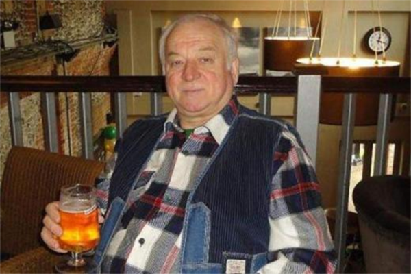 俄羅斯一叛徒曾出賣300多位俄間諜，普京如何處理？