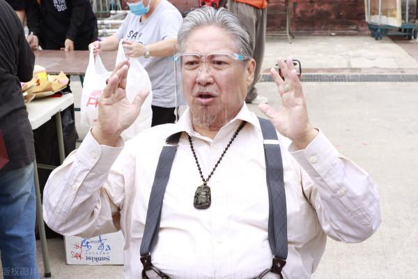 功夫巨星洪金寶