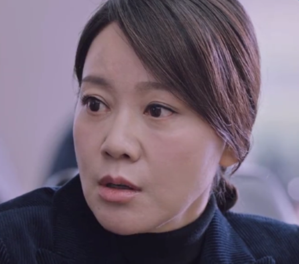 《突圍》張萌也來客串了，雖然又是一個反面角色，但很美很有範兒