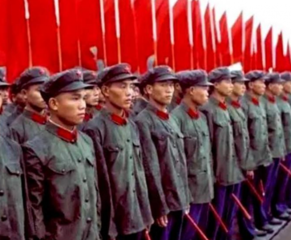 1950年後，全軍為何兩次百萬大裁軍？鄧小平：這是個得罪人的事情