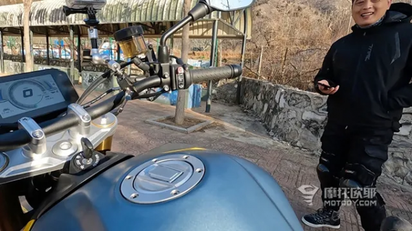 測評無極525R，從隨大溜到找回自我，此戰能否贏回一局