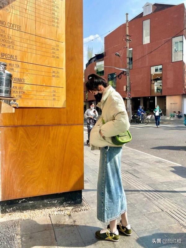 今年火了一種單品叫“復古牛仔裙”，簡約日常又百搭，照穿準沒錯