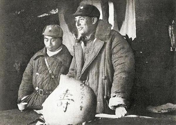 1942年，張茜生下兒子，陳毅看了一眼就走，奧地利軍醫大怒：回來