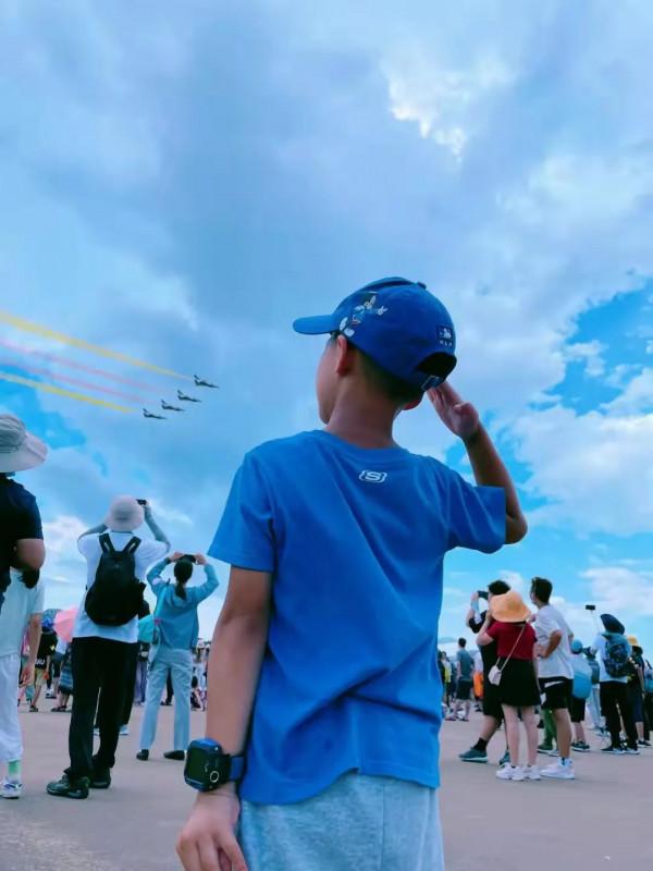 追“星”逐“越”，平凡人生中找尋幸福哲學