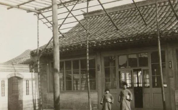 1976年,日本一老人來北京悼念總理,追悼會上直言:我是總理的弟弟 1976年,日本一老人來北京悼念總理,追悼會上直言:我是總理的弟弟