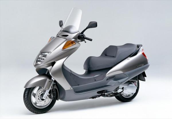 注重價效比的實用大型踏板—本田 Foresight