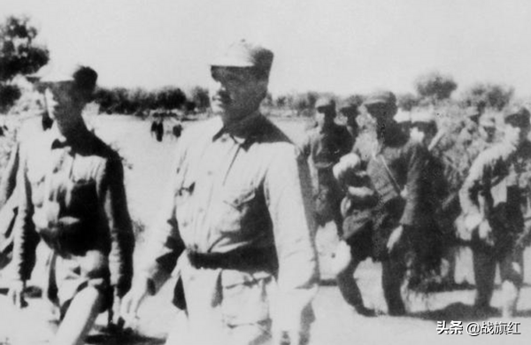 呂正操回憶錄，用很長篇幅感念的人，為何不是張學良而是賀龍？