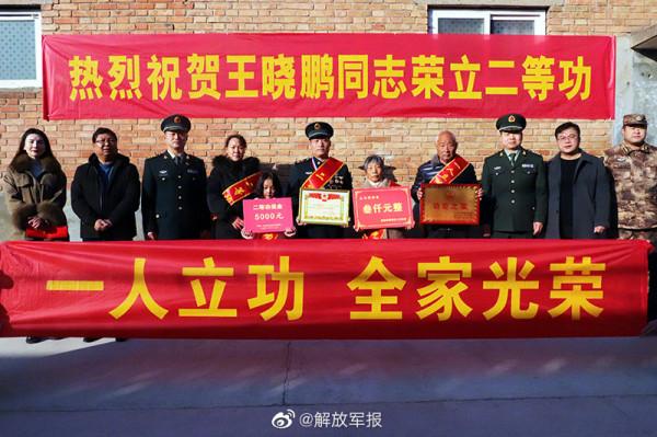 祝賀！二級軍士長獲全國冠軍，立功喜報送到家