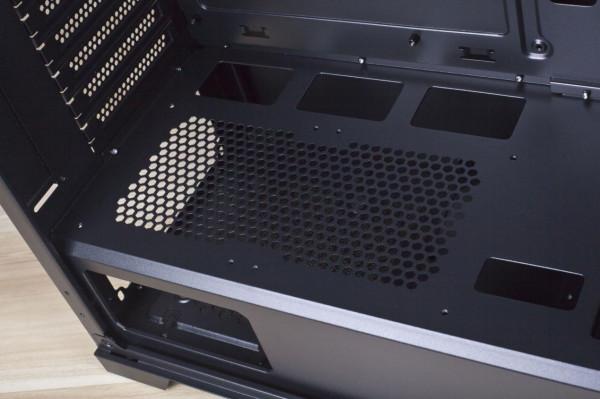 安鈦克NX700推出全新“金剛狼”版本機箱？這暴力美學愛了