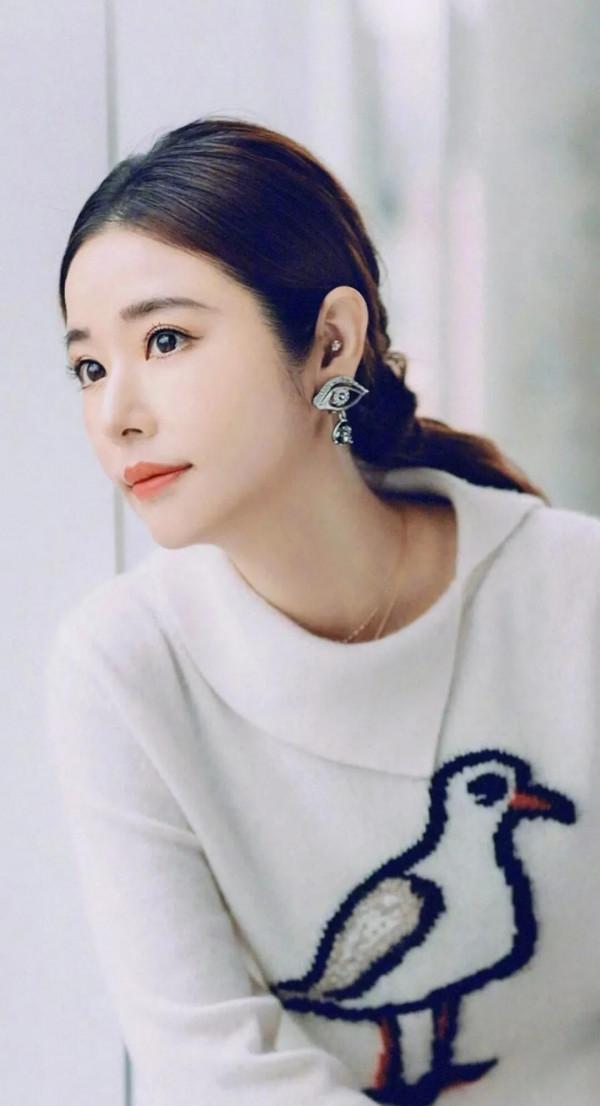 30張林心如的照片，展現了不同風格的東方女性之美