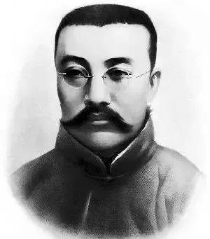 他是首位在文章裡使用“她”字的詩人，康白情的那些故事