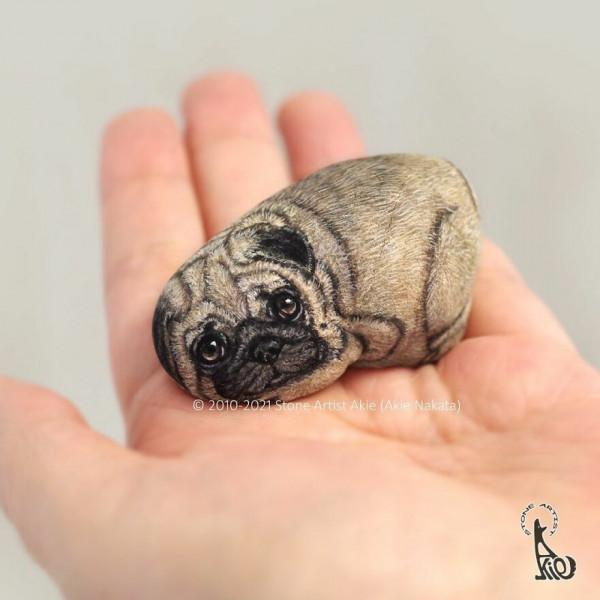 日本藝術家的石頭藝術，這麼玩石頭問過石頭的感受嗎？