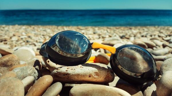 第一次學游泳需要準備什麼東西? 第一次學游泳需要準備什麼東西?