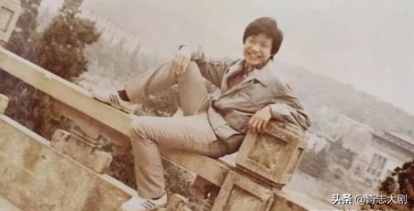 雷軍的傳奇人生，曾投資百萬卻輸得血本無歸，如今小米誰人不知