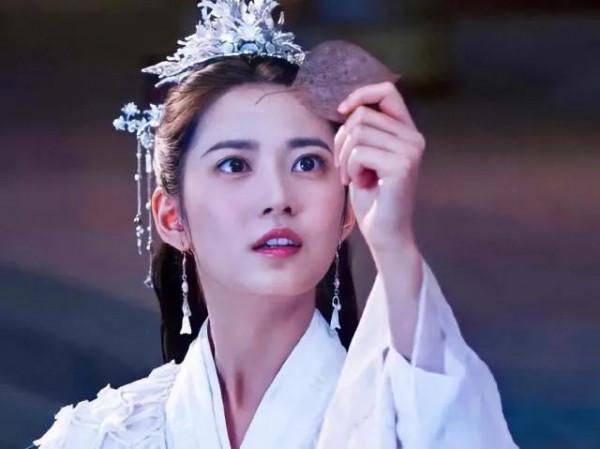 張若昀接檔楊冪成跨年流量擔當，李易峰緊隨，騰訊s+古偶劇將霸屏