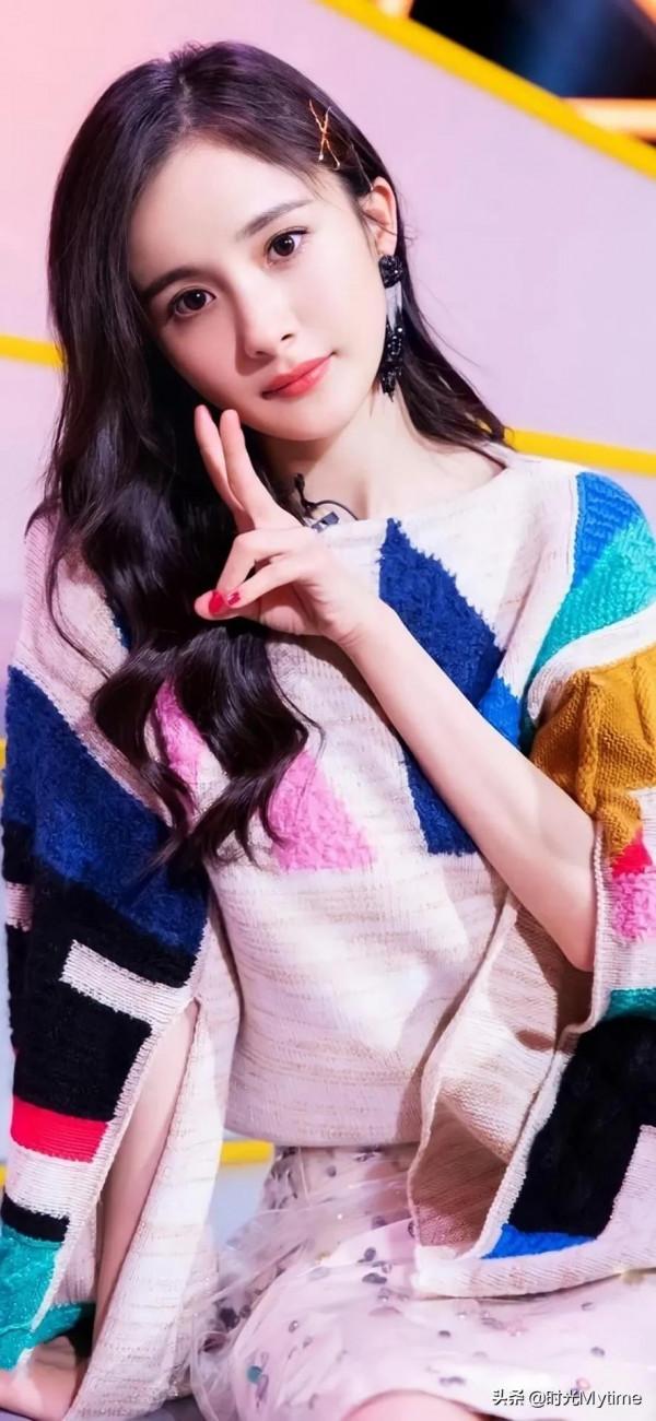 明星桌布：超美女神，當紅女明星楊冪的盛世美顏