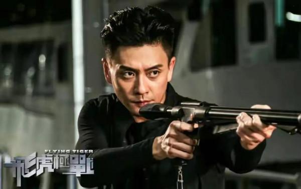 謝霆鋒空中轉呼啦圈,《飛虎3》滿屏荷爾蒙,內娛男星何時捲起來 謝霆鋒空中轉呼啦圈,《飛虎3》滿屏荷爾蒙,內娛男星何時捲起來