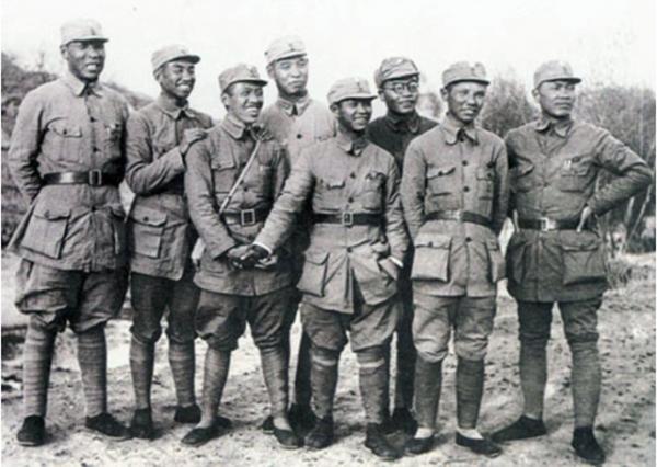 1981年，74歲的蕭克回鄉來到蕭亮家，蕭克感嘆：蕭家只剩我一人了