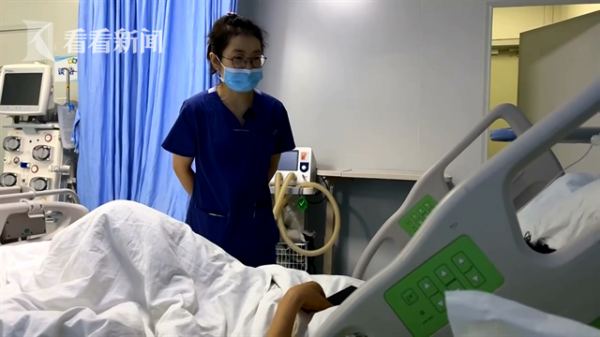 外賣小哥突發胃穿孔 醫生：肚子裡全是辣椒油