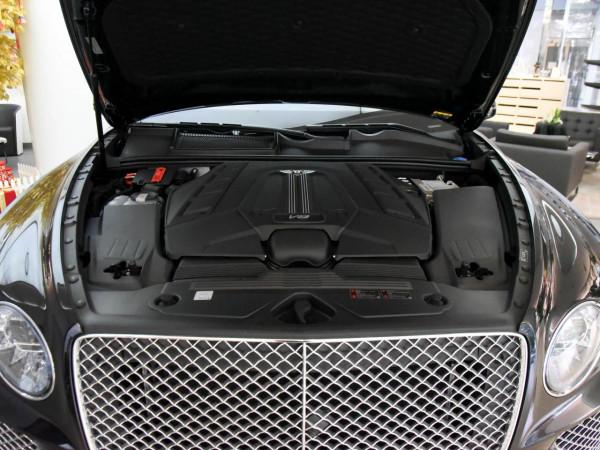 全球第二頂級旗艦SUV，超豪華進口，雙渦輪V8，實拍添越