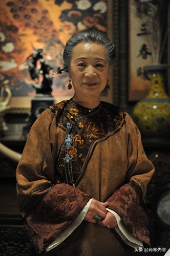 《十月圍城》一部湊夠了29位明星出演，只可惜梅豔芳張國榮去世