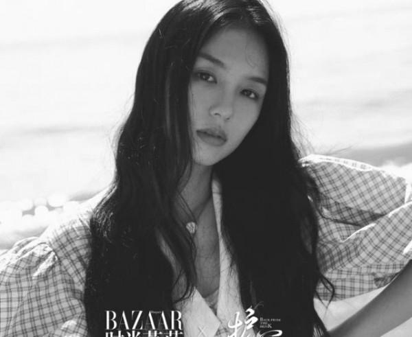 周也侯明昊合作新劇，黑袍造型霸氣拉滿，各種風格都能駕馭