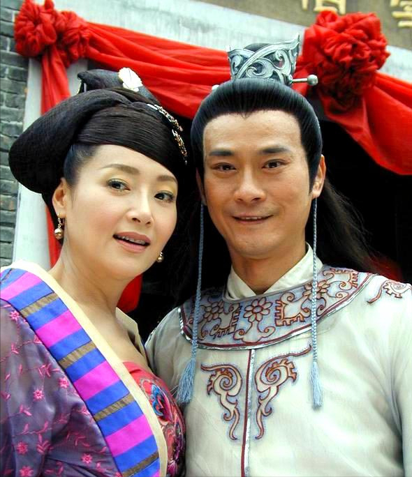 &OpenCurlyDoubleQuote;河南女婿&rdquo;萬梓良：不虧欠前妻恬妞，愛小16歲嬌妻也愛洛陽