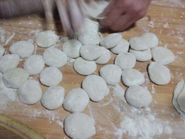 中秋家宴，10菜1餃子已備好，有葷有素還好做，全家老小都愛吃