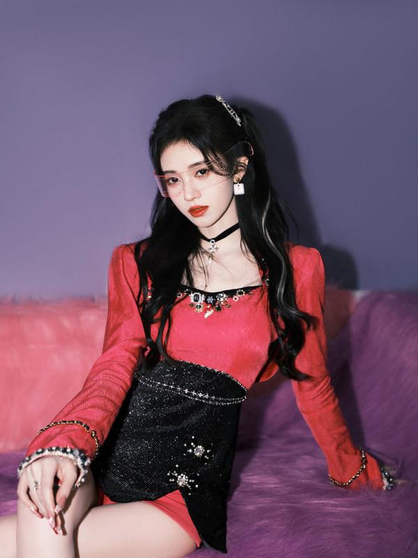 鞠婧禕現身亮相快手一千零一眼 新歌《0&period;2s》初舞臺甜度滿分