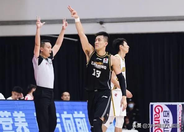 CBA第七輪最佳陣容,國家隊後衛群井噴爆發,黑人混血兒最意外 CBA第七輪最佳陣容,國家隊後衛群井噴爆發,黑人混血兒最意外