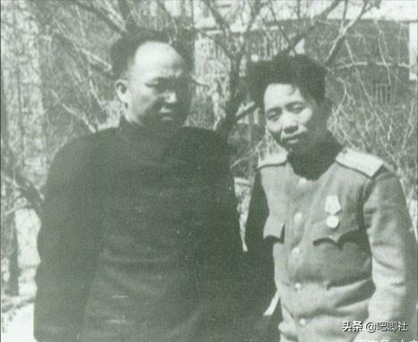 劉亞樓讓他到空軍做搭檔,半年後,羅榮桓向毛主席點名要他當副手 劉亞樓讓他到空軍做搭檔,半年後,羅榮桓向毛主席點名要他當副手