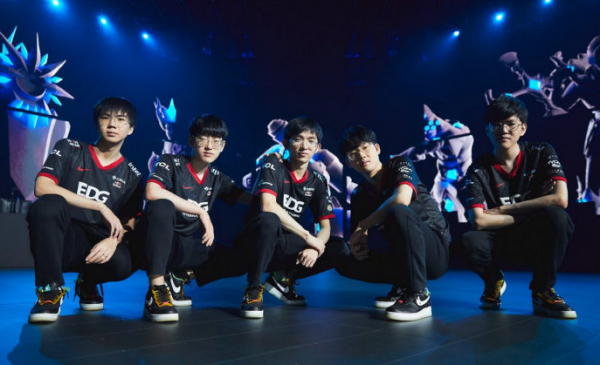 EDG對戰DK賽前長文分析，盧娜組合容錯率很低，貓咪體系不可取