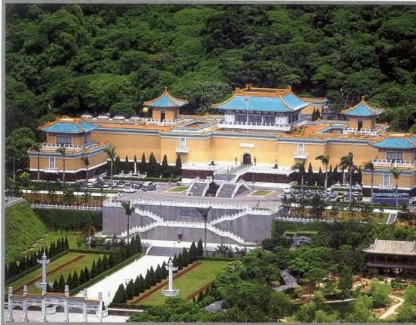 被蔣介石帶到臺灣的國寶級文物，藏在臺北故宮博物院，都有哪些？