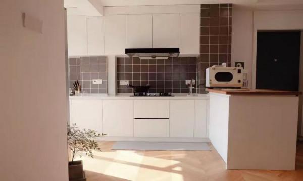 湖南單親媽媽曬出獨居小家，98平溫馨質樸，一人一娃也有詩和遠方