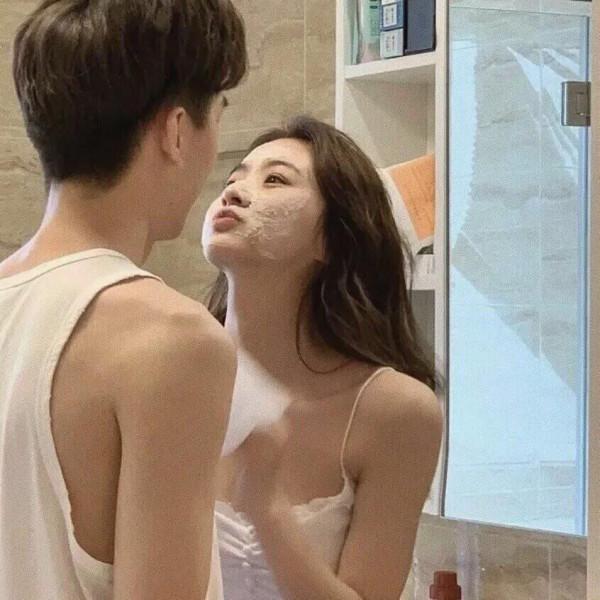 超驚豔的情頭 VS 看一眼就破防的句子