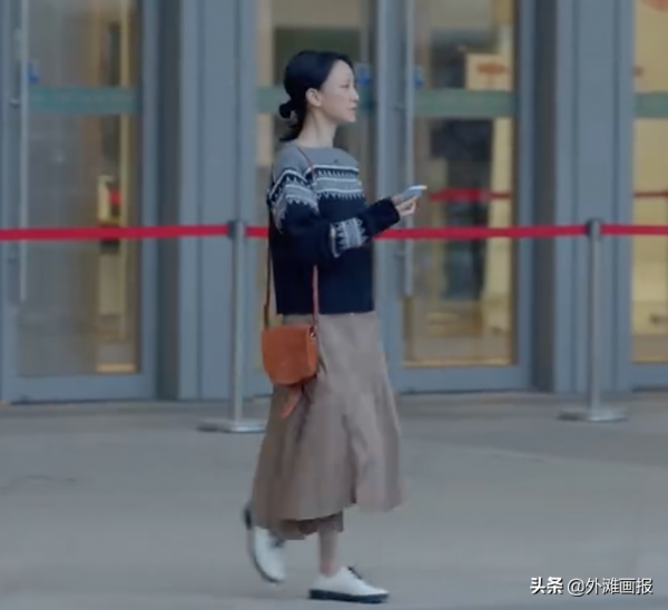 周迅在《小敏家》裡的好衣品,不只靠堆大牌 周迅在《小敏家》裡的好衣品,不只靠堆大牌