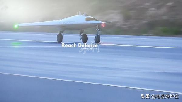 印度飛翼隱身無人機滑跑照片曝光！比彩虹3還小，進度出人意料