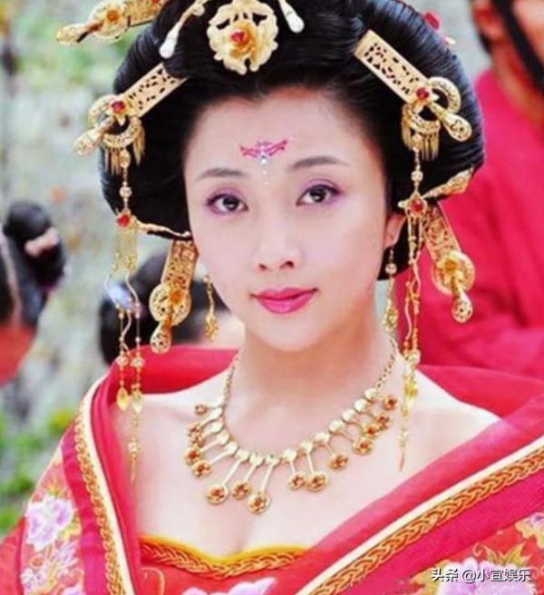 “楊玉環”飾演者殷桃：41歲的她依舊單身，還是那麼的漂亮優雅