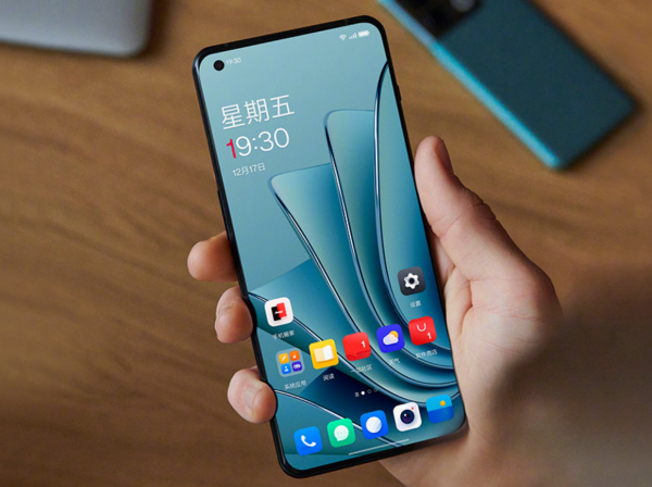 一加10 Pro獲得36個月流暢度認證A級！網友：三年前就做出來了？