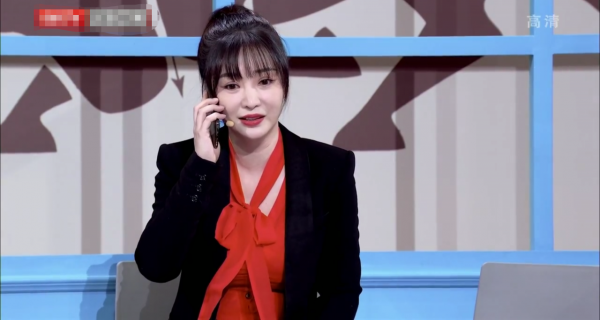 6臺春晚群芳爭豔：唐嫣劉海翻車，張雨綺鑽飾搶鏡，AB像大頭娃娃